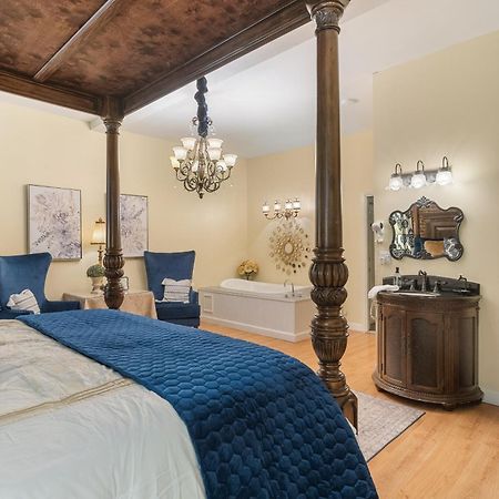 Beland Mansion-Royal Crown Suite! Fort Smith Extérieur photo